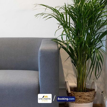 2 Bed Apartment By Stirkmartin Stays Short Lets & Serviced Accommodation Cardiff With Free Parking & 7Mins To City Centre Buitenkant foto